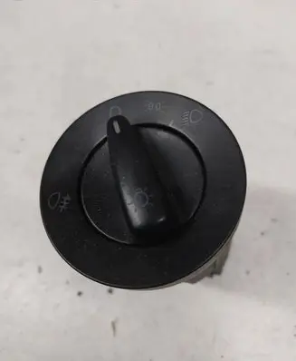 Volkswagen Golf IV Light switch 1C0941531