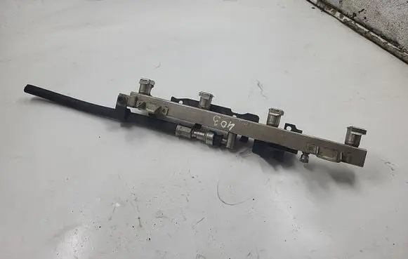 BMW 3 E46 Fuel main line pipe