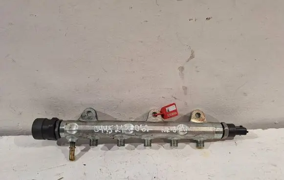 Renault Espace IV Fuel main line pipe 0445214062