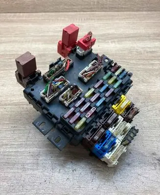 Fiat Multipla Fuse module 46517276 A223