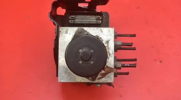 Opel Insignia A ABS Pump 13328651