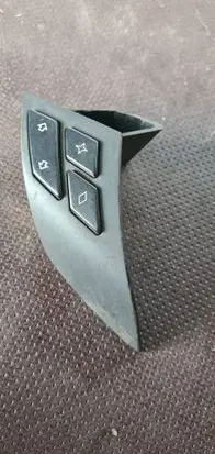 BMW 5 E60 E61 Steering wheel buttons/switches 6983296
