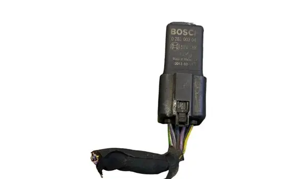 Volvo V40 Glow plug pre-heat relay 31342686 0281003047