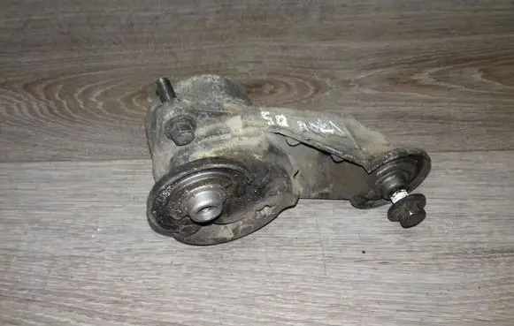 Volvo V70 Alternator belt tensioner 