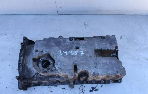 Volvo V70 Oil sump 8670460