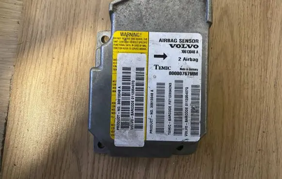 Volvo S40, V40 Airbag control unit/module 30613048A