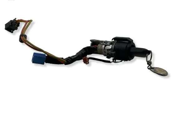 Peugeot 206 Ignition lock 9640878380