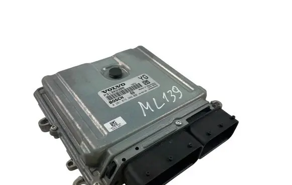 Volvo V60 Engine control unit/module P31303388 0281015286