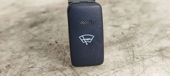 Lexus IS 220D-250-350 Windscreen/window heater switch 15A280 3560Y83