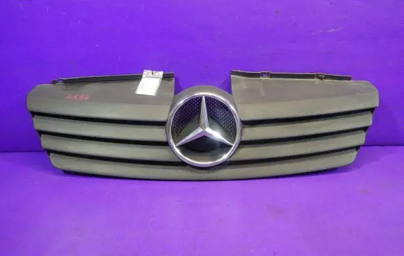 Mercedes-Benz Vaneo W414 Front bumper upper radiator grill A4148800085