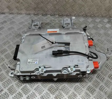 Toyota RAV 4 (XA50) Voltage converter inverter G909042062