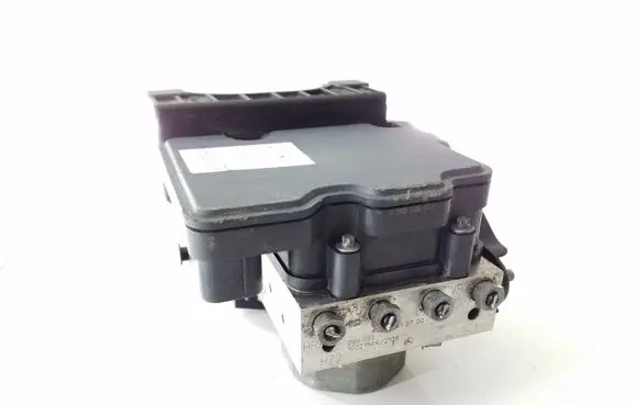 Mercedes-Benz A W176 ABS Pump A0004313700