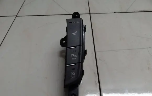 Audi A2 Seat heating switch 3H32V1-1000 93350G4140
