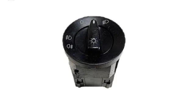 Volkswagen Golf IV Light switch 1C0941531A