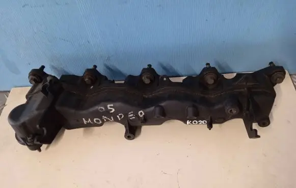Ford Mondeo Mk III Intake manifold 2S709424