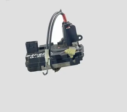 Opel Zafira B Rear door lock 13220372