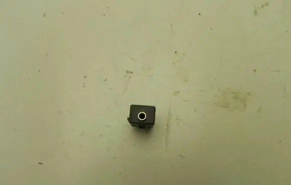 Skoda Yeti (5L) EUR ISO radio connector 5Q0035724 I6532