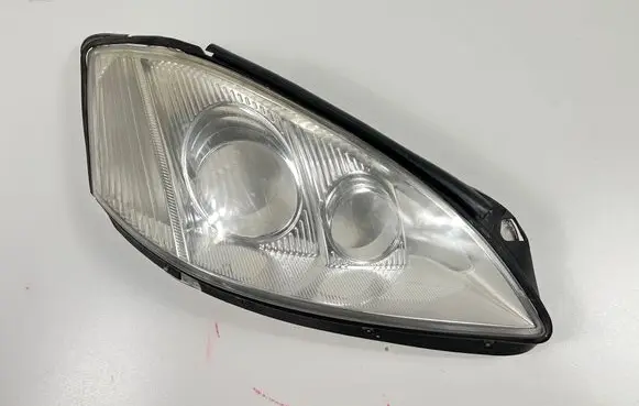 Mercedes-Benz S W221 Headlight part 1305540544