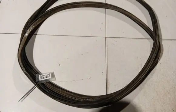 Honda FR-V Trunk rubber seal (body) 