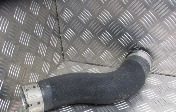 BMW X6 G06 Engine coolant pipe/hose 8599392