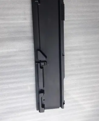 Trunk/boot lower side trim panel