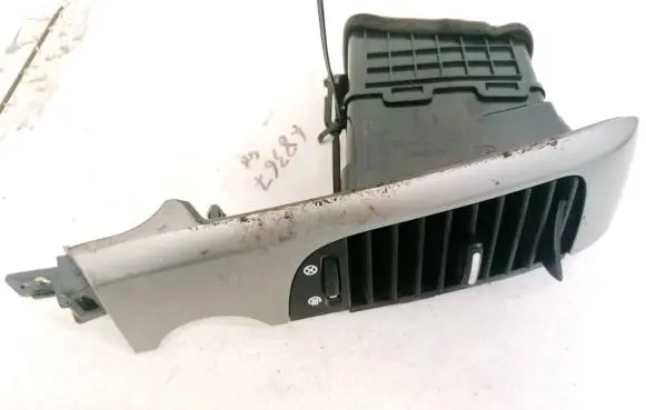 KIA Carnival Dash center air vent grill X4D97430000 X4D974-30000