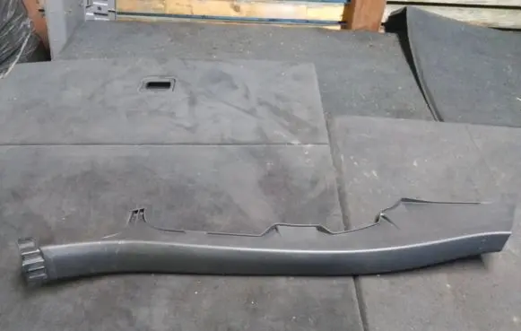 Lexus ES 250 - 300 - 330 Rear sill trim cover 6255233180