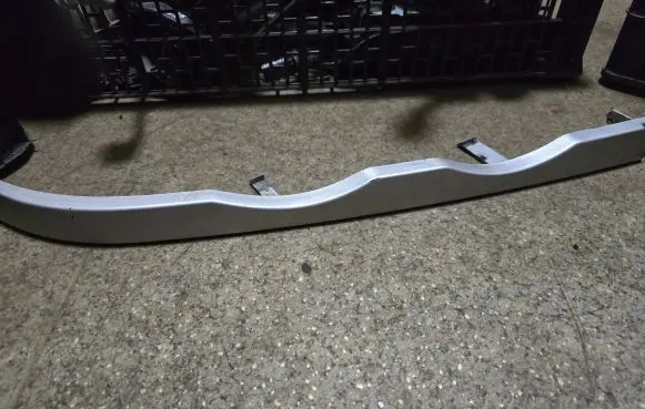 BMW 3 E46 Under headlight/headlamp trim 8208482