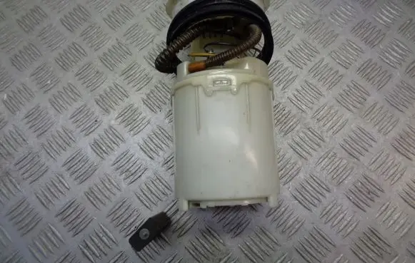 Skoda Fabia Mk1 (6Y) Mechanical fuel pump 6Q0919057