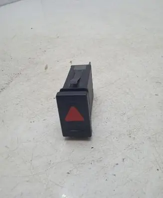 Volkswagen PASSAT B5 Hazard light switch 3B0953235B