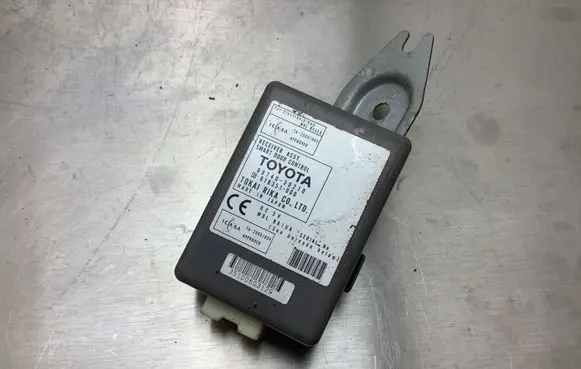 Lexus GS 300 350 430 450H Door control unit/module 8974030210 61B351000