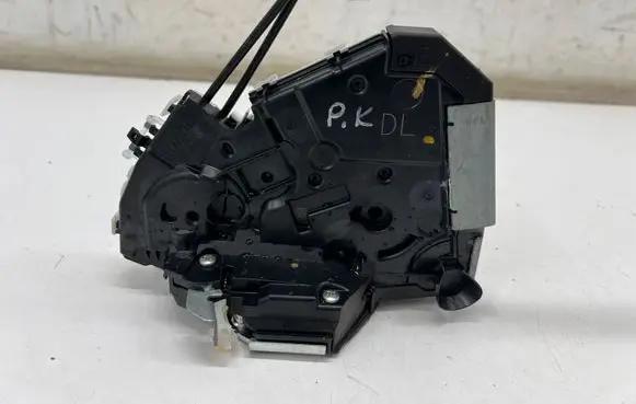 Toyota C-HR II Front door lock 40307164