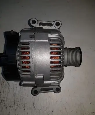 Mercedes-Benz E W212 Generator/alternator TG17C028 2542989B