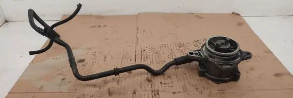 BMW 3 E46 Vacuum pump 96110886