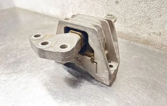 Saab 9-3 Ver1 Engine mount bracket 12802782 18100516