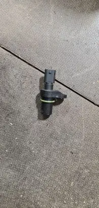 BMW 5 F10 F11 Camshaft position sensor 7803093