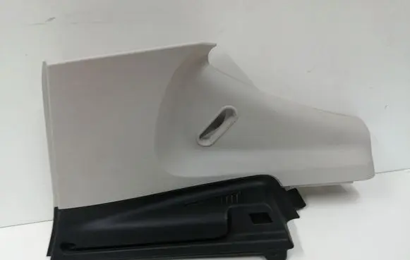 Mercedes-Benz A W169 (C) pillar trim A1696902525