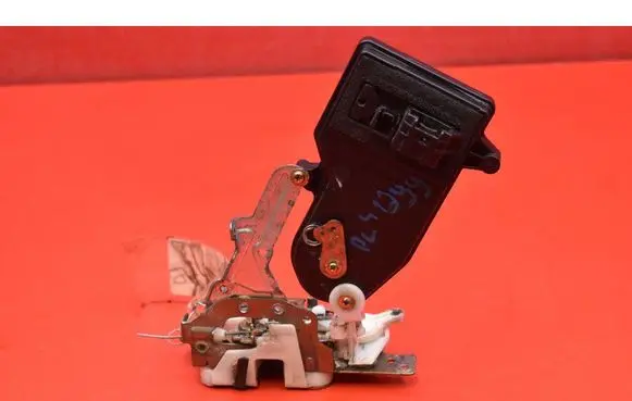 Mazda 626 Front door lock