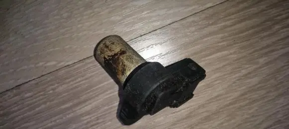 Hyundai Matrix Crankshaft position sensor 3935023500 39350-23500