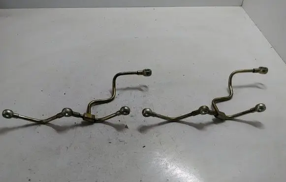 Opel Vectra C Fuel injector supply line/pipe 