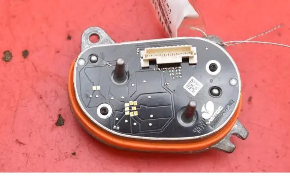 Volkswagen ID.3 Voltage converter/converter module PWB01674