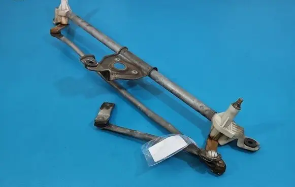 Suzuki Swift I Front wiper linkage IMPRK1566406