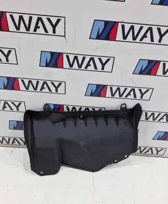 Mini One - Cooper R50 - 53 Wiper trim 6915109