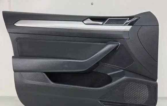 Volkswagen PASSAT B8 Front door card panel trim 3G2867011