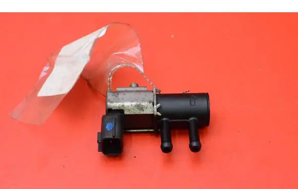Suzuki Ignis Vacuum valve K5T48596