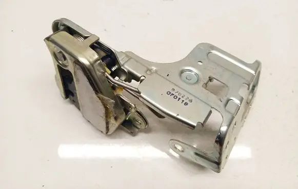 Toyota Auris 150 Seat back rest lock catch 