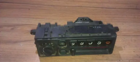 Subaru Outback Climate control unit nenustayyta