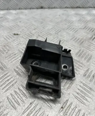 Volkswagen Golf VI Rear bumper mounting bracket 5K6807393A