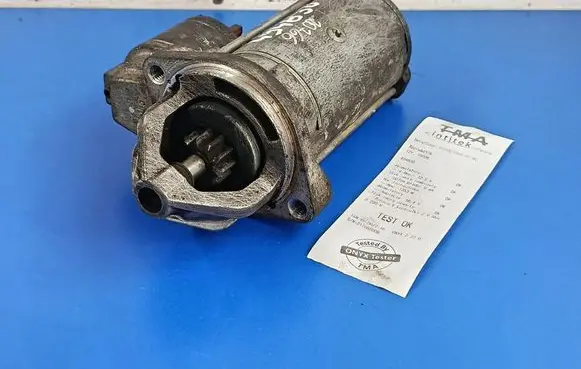 Mercedes-Benz Vito Viano W639 Starter motor 0051511301