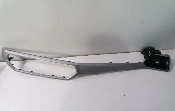 BMW 3 G20 G21 Dashboard glove box trim 6806855